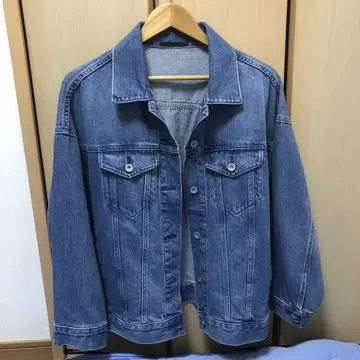 블루 데님 자켓 넉넉한 실루엣