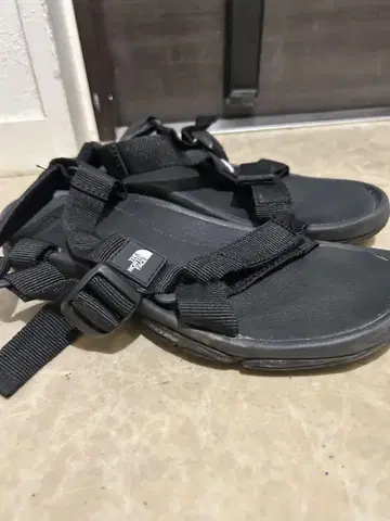 The North Face 블랙 스포츠 샌들