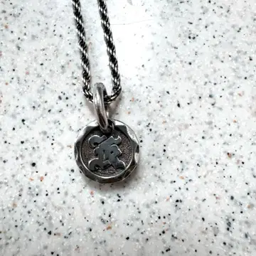 lono K 펜던트 탑