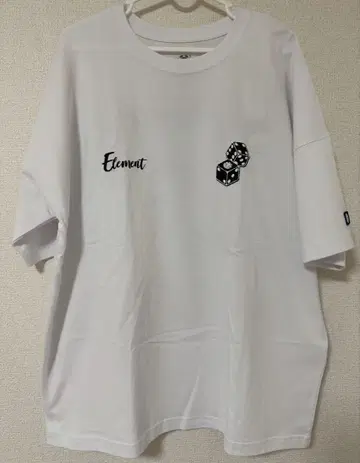 Element 주사위 자수 화이트 티셔츠