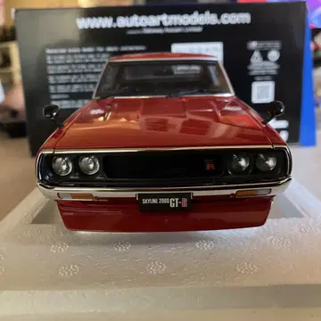 AUTOart SKYLINE 2000 GT-R 1/18 레드