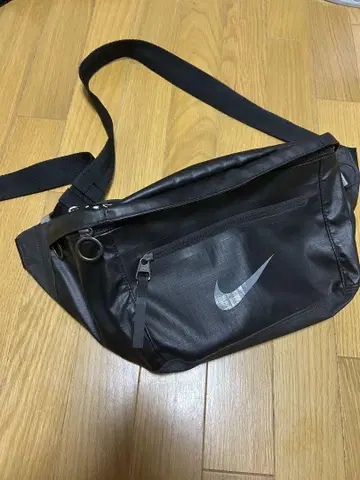 Nike 바디백 블랙