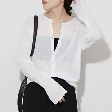 plage 르 아틀리에 프랑세 데 콩펙시옹 헨리넥 셔츠