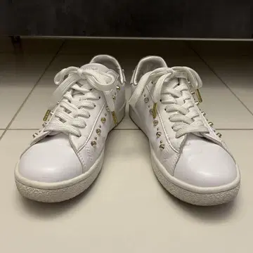 +DIANA 스니커즈 스터드 23.5cm