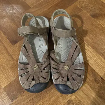 KEEN 로즈 샌들 스포츠 샌들 브라운 24.5cm