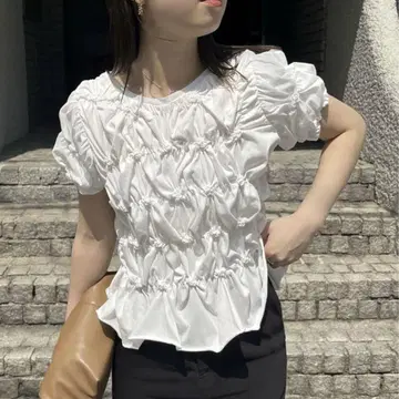 [ CAPRICIEUX LE'MAGE ] 셔링 휘핑 T셔츠