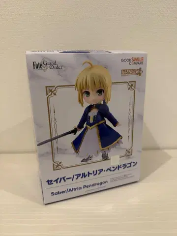 Fate/Grand Order의 세이버 넨도로이드 인형