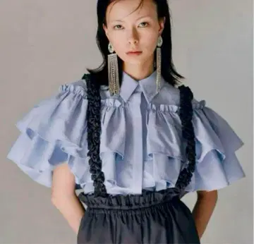 [ 타임세일 중 ] bibiy. LYON FRILL SHIRT 블랙