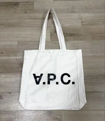 A.P.C 토트백