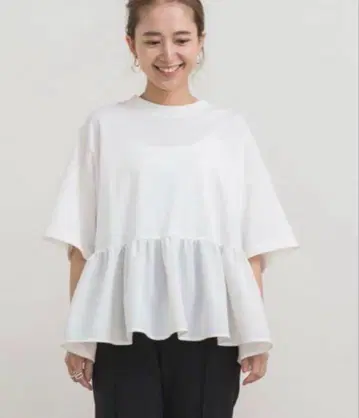 yori 헴 프릴 와이드 Tee 화이트