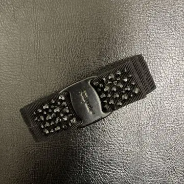 Salvatore Ferragamo 블랙 비쥬 머리핀