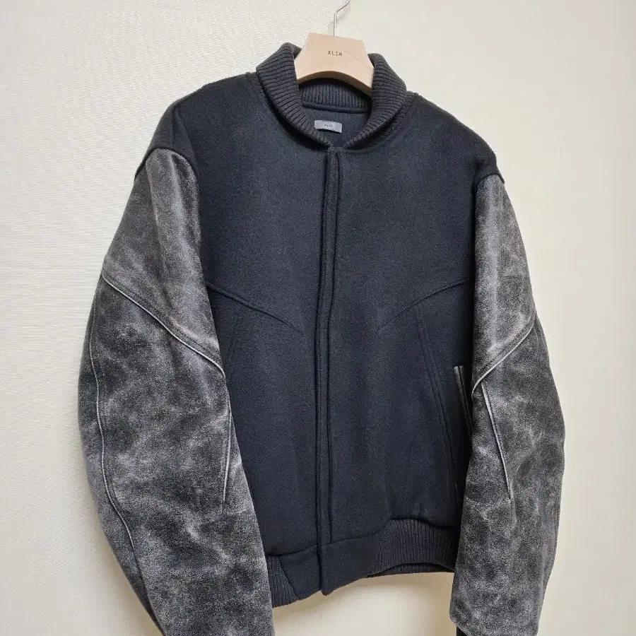XLIM EP.6 SYNOPSIS 01 JACKET チャコール | ジャンパー・ブルゾン