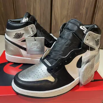 새상품 WMNS jordan 1 silver toe 조던 실버