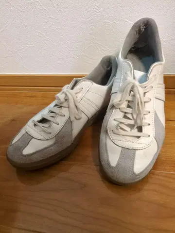 저먼 트레이너 스니커즈 24cm 화이트 그레이스 스웨이드 포함