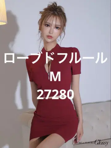 로브 드 플뢰르 하이넥 컷아웃 드레스