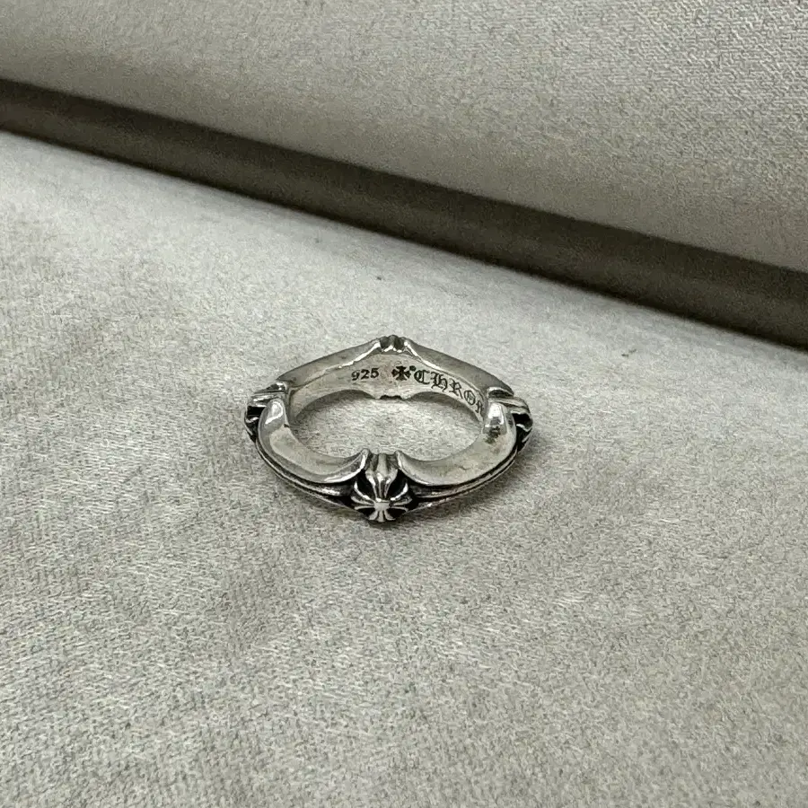 アクセサリー Chrome Hearts PLUS AND BONE RING 楽天市場】【CHROME HEARTS クロムハーツ】PLUS＆BONE RING
