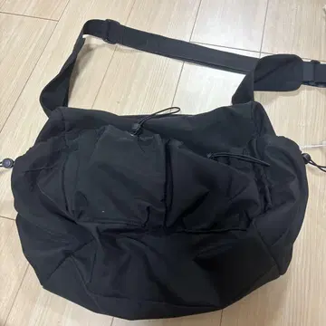 나일론 블랙 숄더백