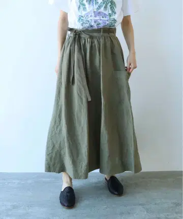 이번 시즌 새상품급 yuni 린넨 랩스커트