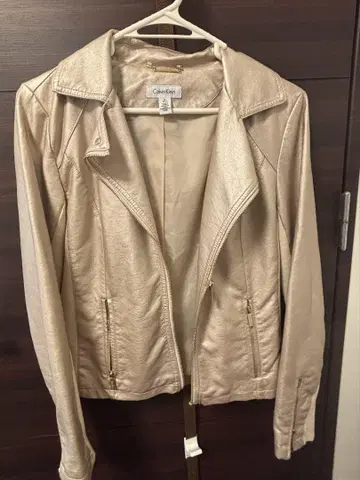Calvin Klein 핑크 가죽 자켓