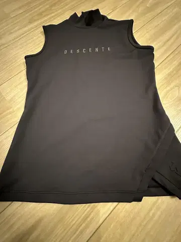 DESCENTE 골프 슬리브리스 셔츠 블랙