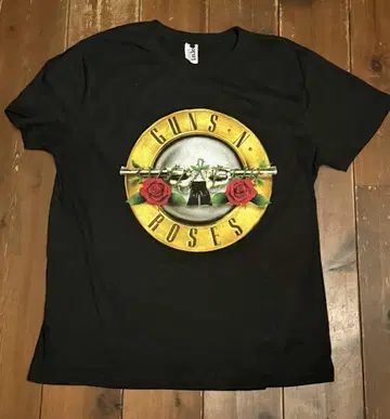 GUNS N' ROSES WORLD TOUR 2022 티셔츠 건즈 L