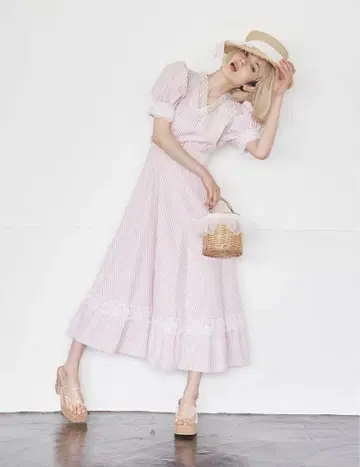 Treaturself Paris Vintage Like One Piece