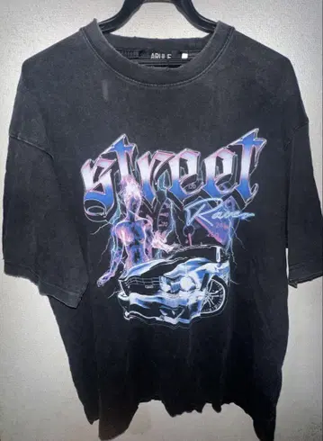 ARULE 스트리트 레이스 블랙 티셔츠