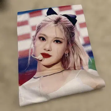 aespa 닝닝 슬로건 타월 CERISE