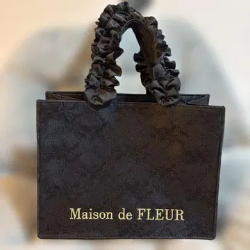 Maison de FLEUR 레이스 새틴 스퀘어 토트 S 백