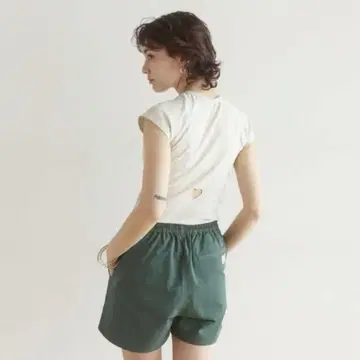 새상품 Heart 홀 프렌치 슬리브 상의 오트밀