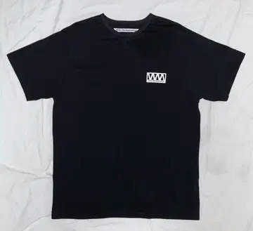 White Mountaineering W 로고 헨리넥 티셔츠 새상품