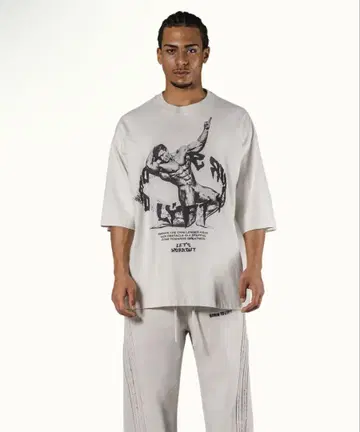 LYFT LEGEND GRAPHIC BIG T-SHIRT 아이보리