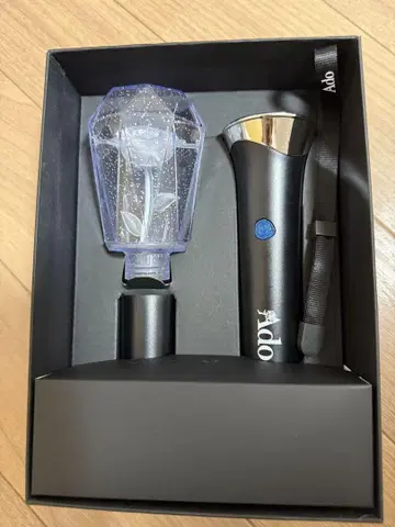 Ado 응원봉 Hibana