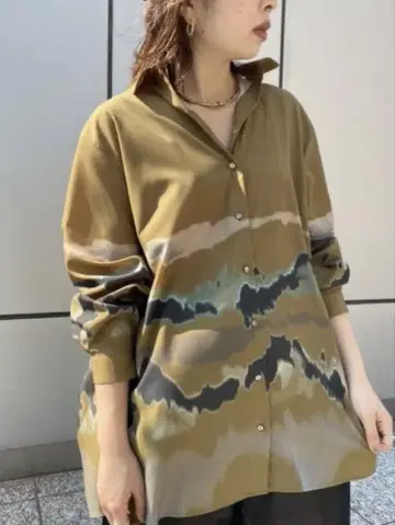 ETRE TOKYO 브라 라인 셔츠 카키 계열