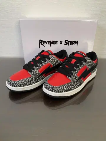 [REVENGE STORM] 로우컷 스니커즈 5 블랙 레드