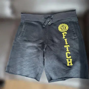 미니멀리스트 실행 중 Abercrombie & Fitch 숏팬츠 L