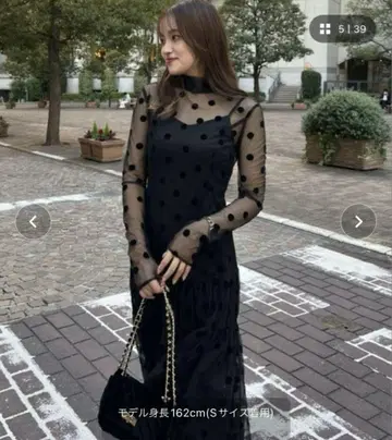 리엔다 도트 레이스 티어드 원피스