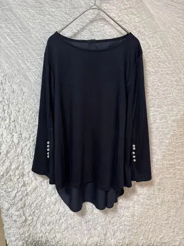 콜라주 갈리아르다갈란테 네이비 긴팔 상의 소매 펄 앞뒤