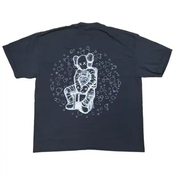 KAWS x KID CUDI 콜라보 T셔츠 차콜 그레이 M 사이즈