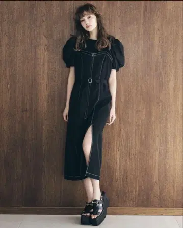 레이디 아젤 튤 숄더 점프스커트 블랙
