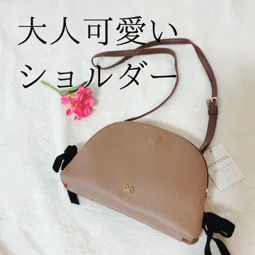 [택 포함 새상품] 리본 숄더백 문 모양 베이지 가을 쿠튀르 브로치