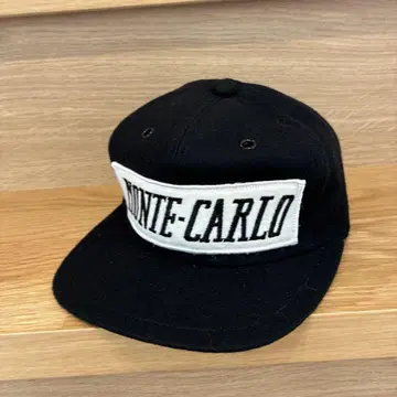 미사용품 MONTE-CARLO 자수 캡 블랙 M 일본제 펠트 원단