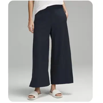 Lululemon 스트레치 와이드 팬츠 JP 사이즈 S