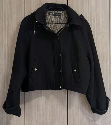 ZARA 후드 부착 블랙 숏코트