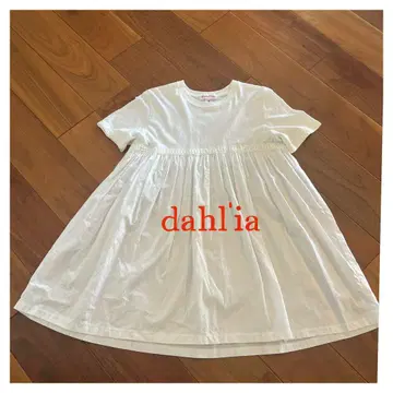 미사용 dahlia anvil 별주 플레어 실루엣 반팔 티셔츠