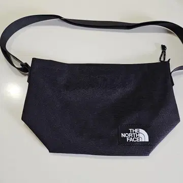 THE NORTH FACE 블랙 숄더백