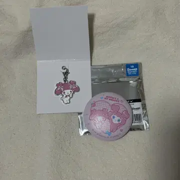 TWICE 산리오 콜라보