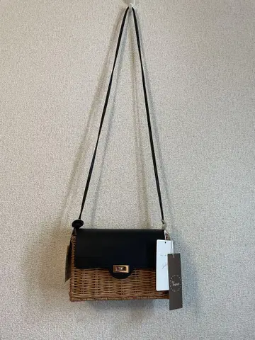 BASKET SHOULDERBAG 바그마티
