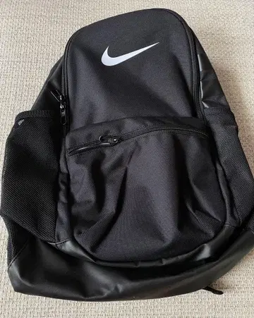 Nike 블랙 백팩 24L