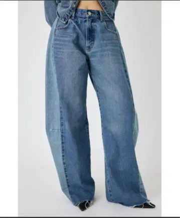 MOUSSY REMAKE WIDE STRAIGHT